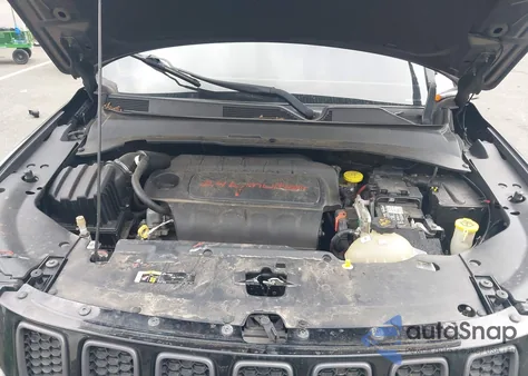 2017 Jeep Compass Trailhawk 4X4 z USA, uszkodzony, nr VIN 3C4NJDDB5HT607399